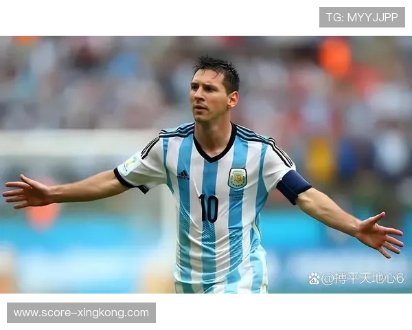 足球十号背后的传奇人物是谁 他们如何影响了足球历史